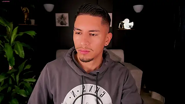 Snapshot of Aaronfox_x chatting on 19, 9, 2025 Aaronfox x online show from 19, 9, 2025