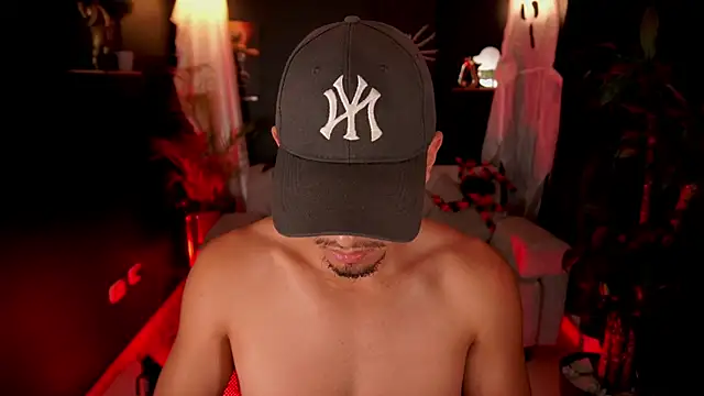 Snapshot of Aaronfox_x chatting on 3, 10, 2025 Aaronfox x online show from 3, 10, 2025