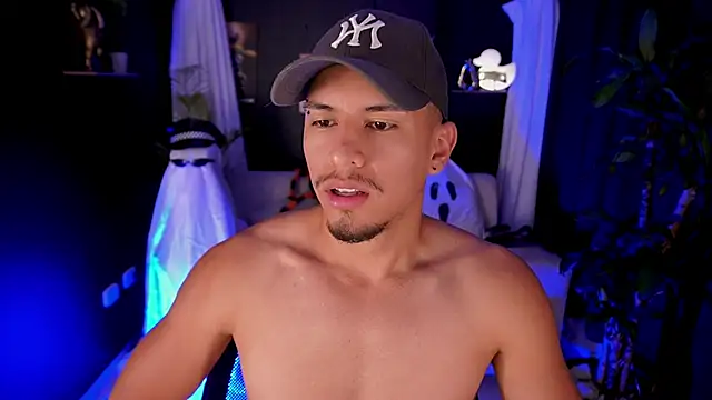 Snapshot of Aaronfox_x chatting on 5, 10, 2025 Aaronfox x online show from 5, 10, 2025