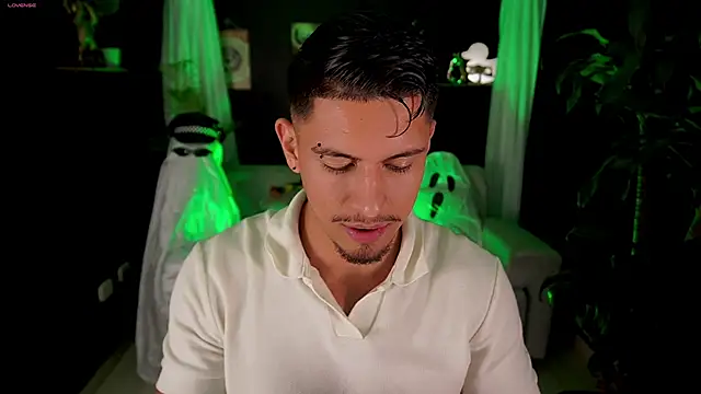 Snapshot of Aaronfox_x chatting on 9, 10, 2025 Aaronfox x online show from 9, 10, 2025