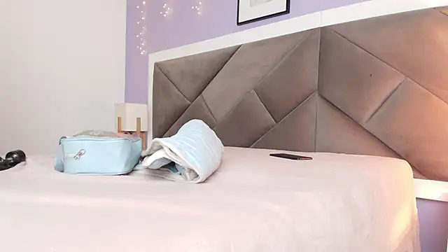 Snapshot of brigiitte_rohan chatting on 24, 11, 2025 brigiitte rohan online show from 24, 11, 2025