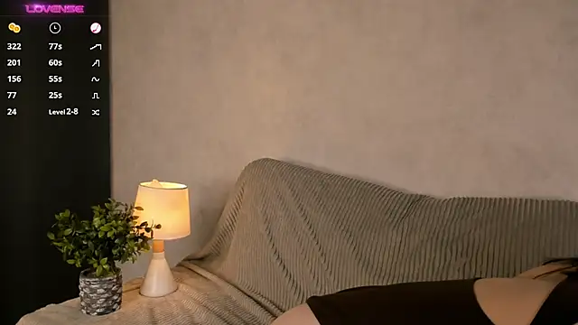 Snapshot of MeghanElson chatting on 18, 12, 2024 MeghanElson online show from 18, 12, 2024