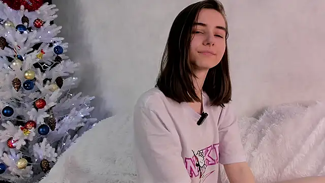 Snapshot of MeghanElson chatting on 28, 12, 2024 MeghanElson online show from 28, 12, 2024