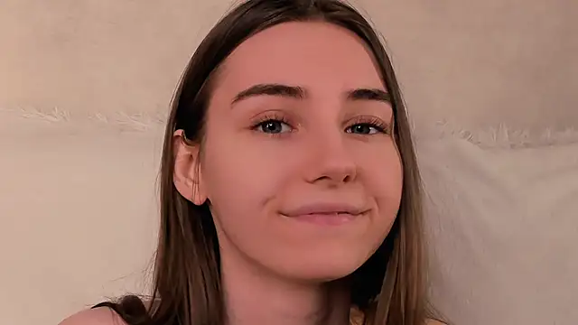 Snapshot of MeghanElson chatting on 12, 9, 2025 MeghanElson online show from 12, 9, 2025