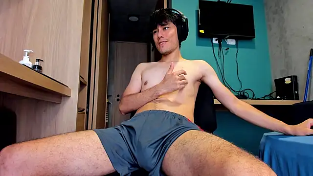 Snapshot of Huge_latin_cock chatting on 29, 5, 2026 Huge latin cock online show from 29, 5, 2026