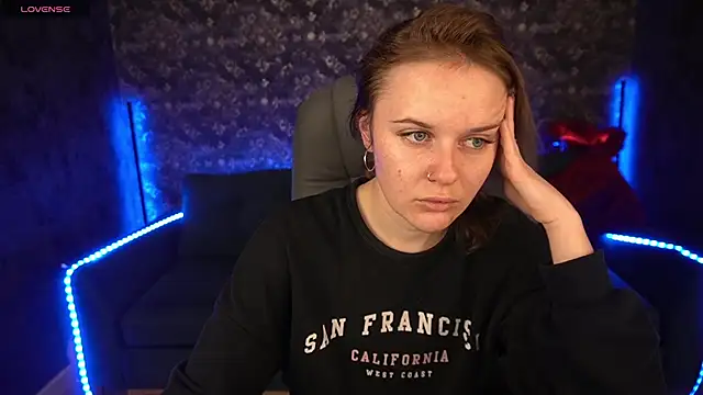 MaribelRiverr  online show from 19, 3, 2025