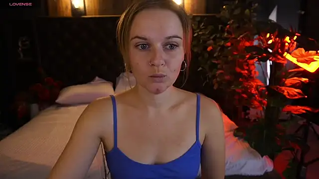 MaribelRiverr  online show from 12, 10, 2025