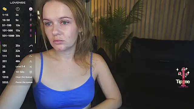 MaribelRiverr  online show from 13, 10, 2025