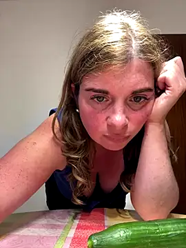 Snapshot of Lombada chatting on 10, 9, 2025 Lombada online show from 10, 9, 2025