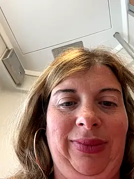 Snapshot of Lombada chatting on 23, 10, 2025 Lombada online show from 23, 10, 2025