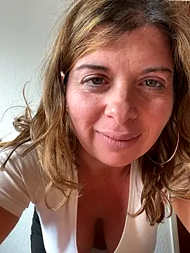 Snapshot of Lombada chatting on 30, 11, 2025 Lombada online show from 30, 11, 2025