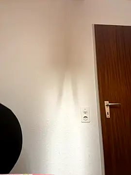 Snapshot of Lombada chatting on 2, 12, 2025 Lombada online show from 2, 12, 2025