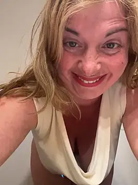 Snapshot of Lombada chatting on 17, 5, 2026 Lombada online show from 17, 5, 2026