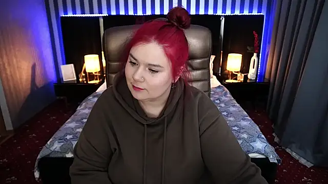 BettyDark online show from 2, 2, 2025