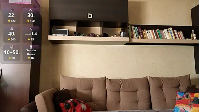 NinaNovalicious online show from 23, 10, 2025