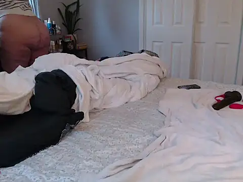 LauLauPAWG online show from 26, 11, 2025