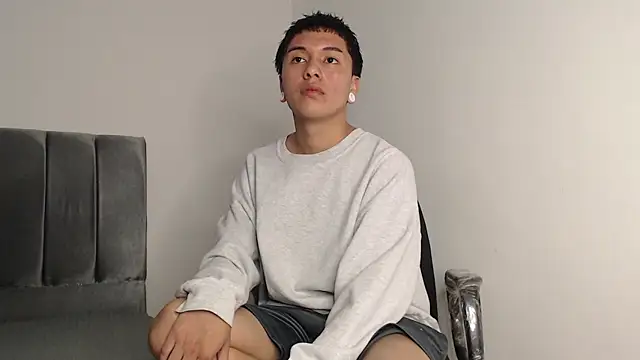 Snapshot of alex-lover chatting on 17, 12, 2025 alex-lover online show from 17, 12, 2025