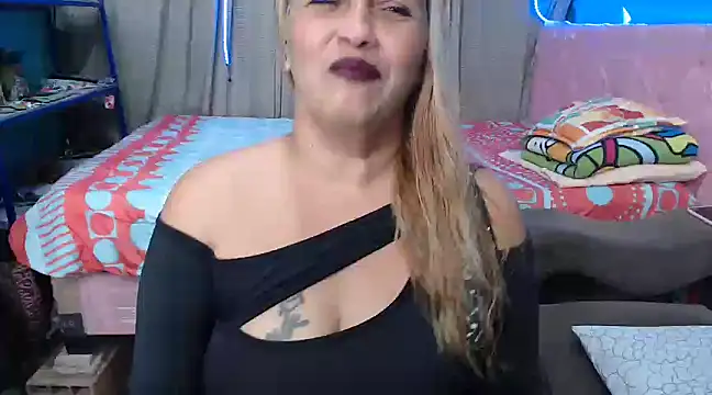 Snapshot of mom_son_dirty chatting on 7, 2, 2025 mom son dirty online show from 7, 2, 2025