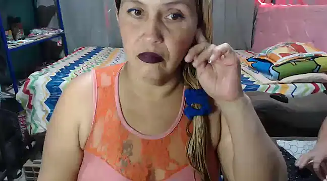 Snapshot of mom_son_dirty chatting on 12, 2, 2025 mom son dirty online show from 12, 2, 2025