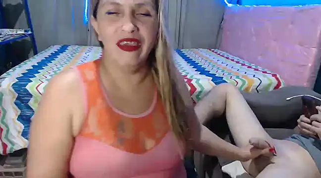 Snapshot of mom_son_dirty chatting on 16, 2, 2025 mom son dirty online show from 16, 2, 2025