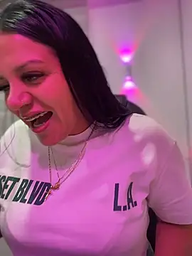 Milff parkerrr online show from 18, 4, 2026