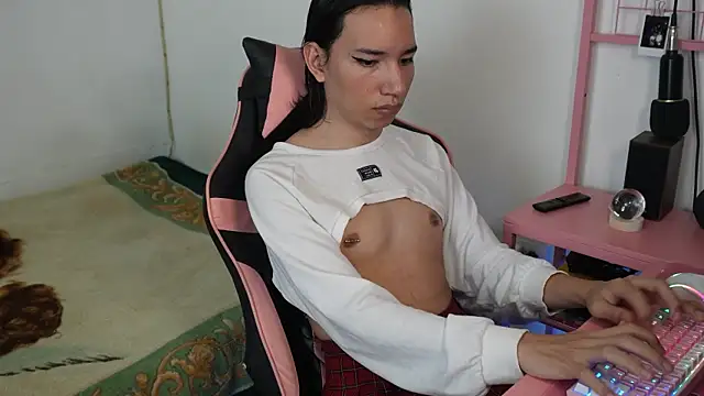 Flaream angel online show from 1, 1, 2025