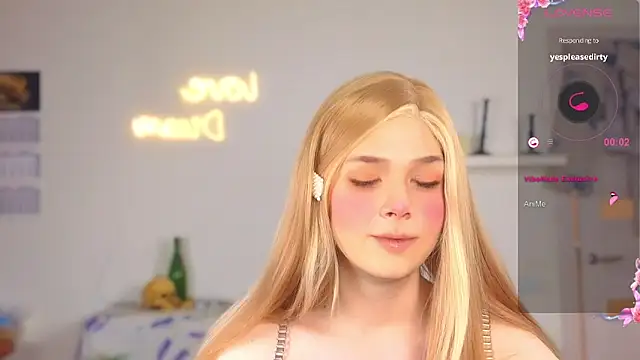  yourFoxy  online show from 25, 10, 2025