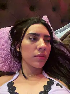 IsaValencia online show from 5, 2, 2025