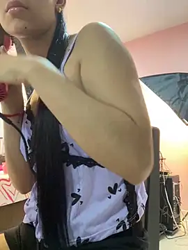 IsaValencia online show from 5, 2, 2025