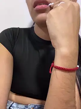 IsaValencia online show from 13, 10, 2025