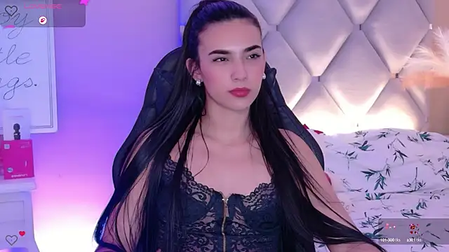 IsaValencia online show from 15, 10, 2025