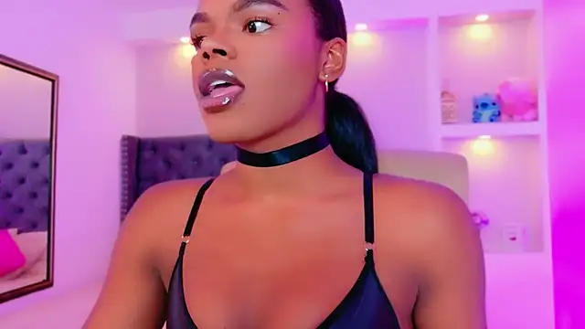 CamiEstrada online show from 29, 9, 2025