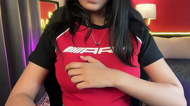 Snapshot of simrann_69 chatting on 16, 10, 2025 simrann 69 online show from 16, 10, 2025