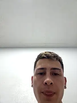 Comepussys online show from 28, 4, 2026