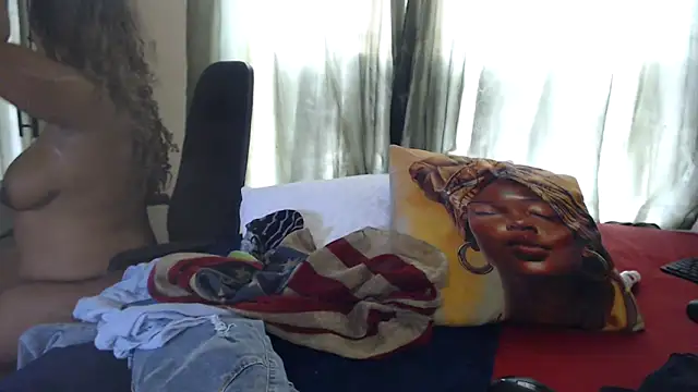 Foxybrownxx1 online show from 15, 2, 2026