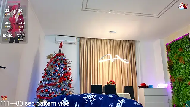 Snapshot of emily_bloom chatting on 27, 12, 2024 emily bloom online show from 27, 12, 2024