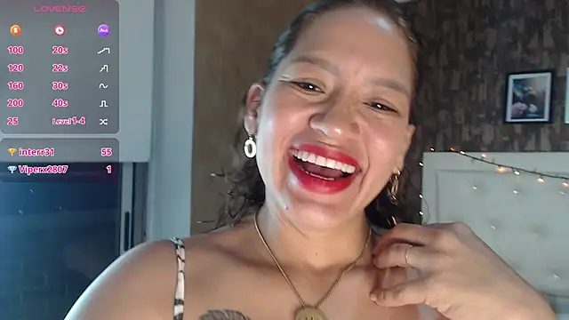 samantha  karolstone online show from 22, 12, 2024