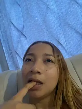 Snapshot of queen_angelique chatting on 6, 12, 2024 queen angelique online show from 6, 12, 2024