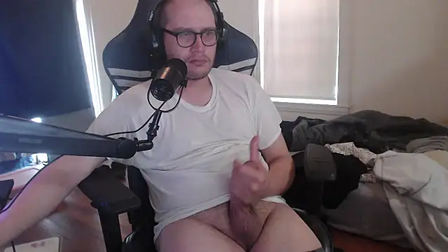 Snapshot of chicostick413 chatting on 18, 9, 2025 chicostick413 online show from 18, 9, 2025