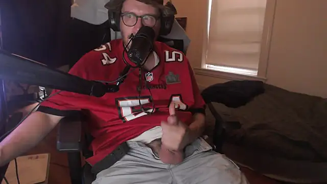 Snapshot of chicostick413 chatting on 27, 9, 2025 chicostick413 online show from 27, 9, 2025