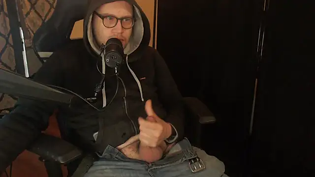 chicostick413 online show from 6, 4, 2026