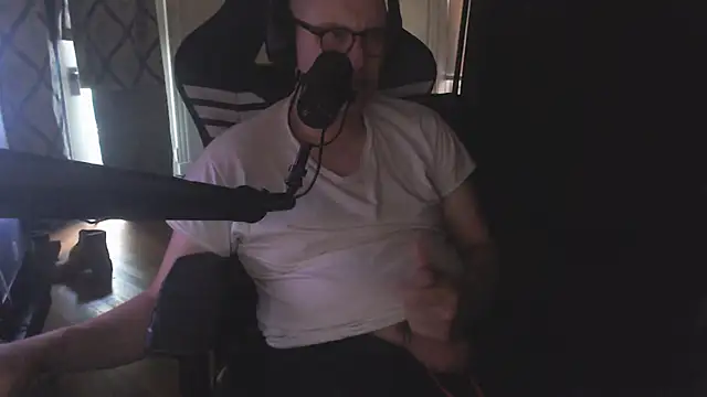 chicostick413 online show from 3, 7, 2026