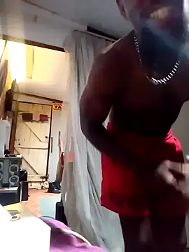 Snapshot of Chocolate_factory_man chatting on 5, 12, 2024 Chocolate factory man online show from 5, 12, 2024