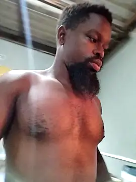 Snapshot of Chocolate_factory_man chatting on 31, 10, 2025 Chocolate factory man online show from 31, 10, 2025