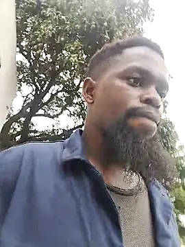 Snapshot of Chocolate_factory_man chatting on 15, 11, 2025 Chocolate factory man online show from 15, 11, 2025