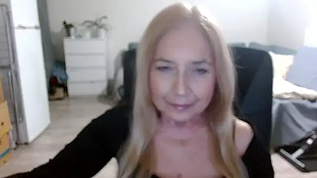 sofia xkiss online show from 6, 1, 2025