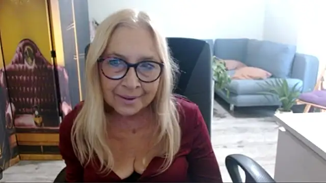 sofia xkiss online show from 12, 10, 2025