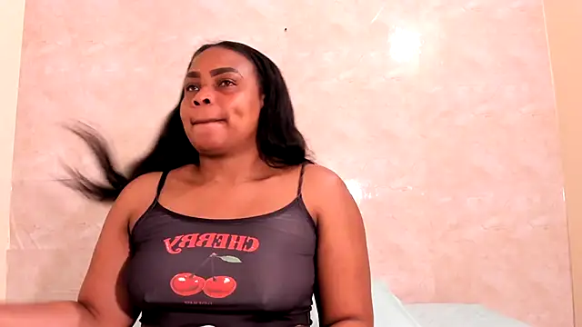 Snapshot of NicolVilla chatting on 26, 9, 2025 NicolVilla online show from 26, 9, 2025