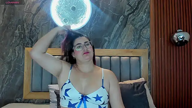 BellaPeers  online show from 26, 10, 2025