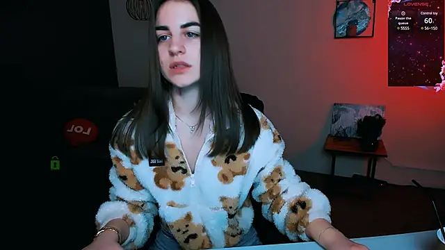 Snapshot of juli_kisss chatting on 28, 1, 2025 juli kisss online show from 28, 1, 2025